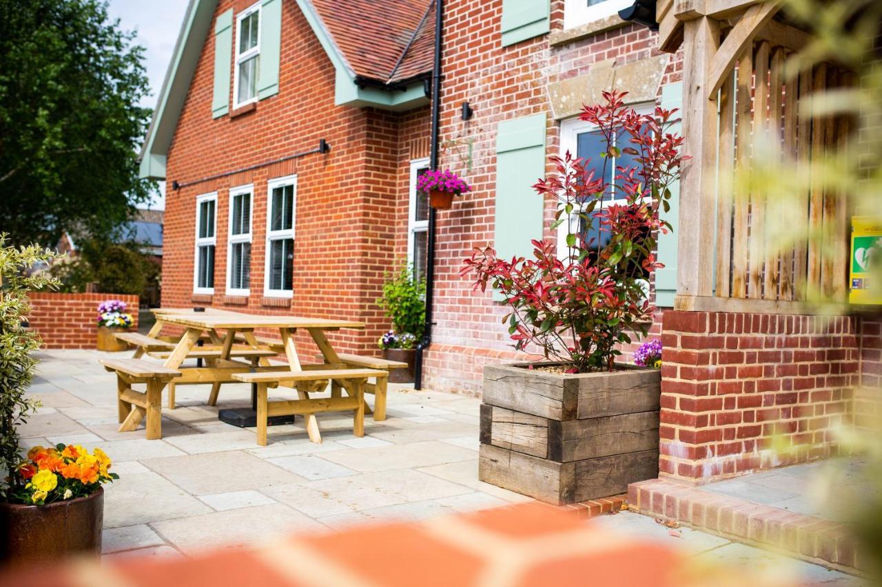 Woodfalls Inn Redlynch  Exterior foto